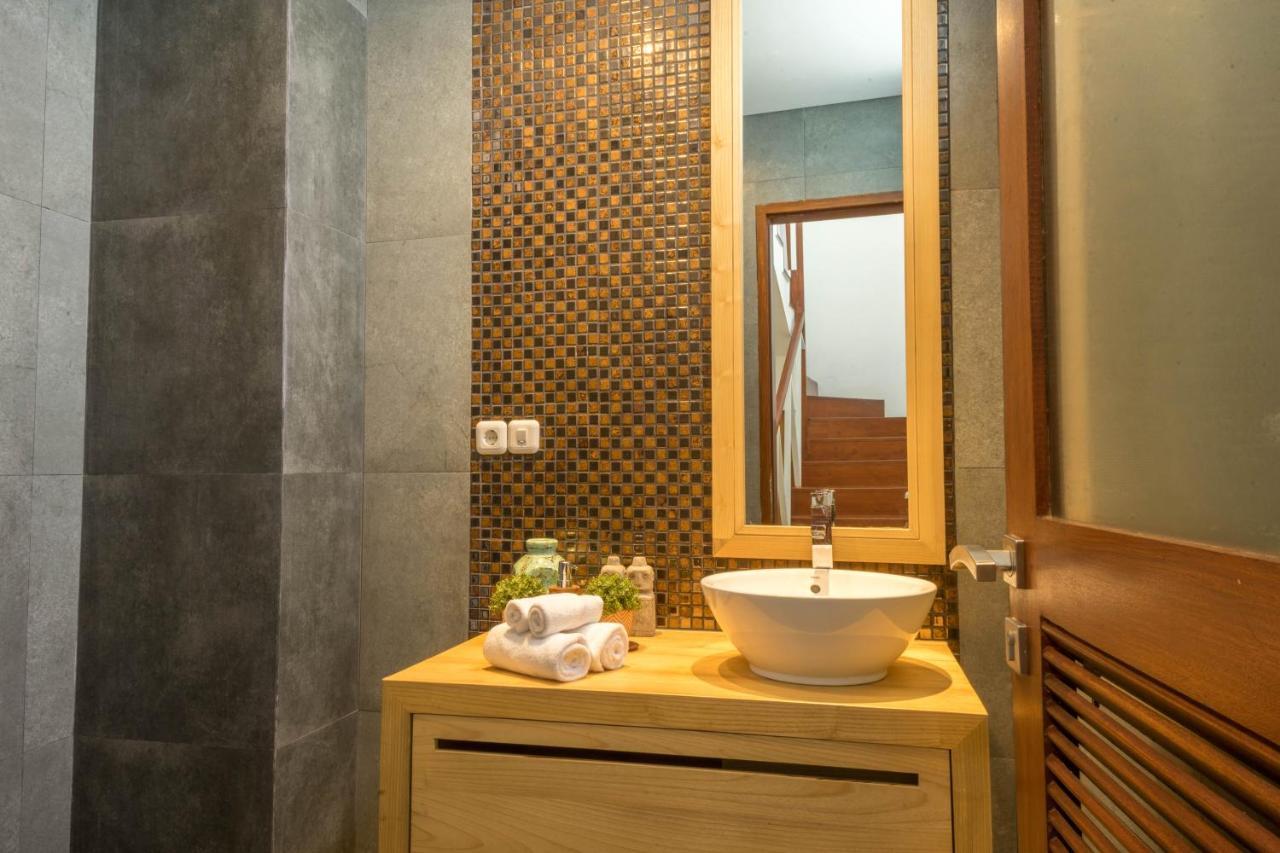 Cascata Villa Canggu Extérieur photo